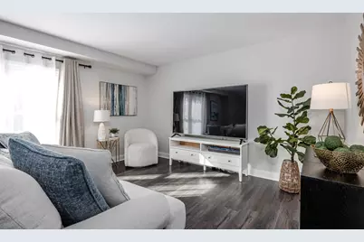 965 Independence Avenue, Saint Charles, IL 60174 - Photo 3