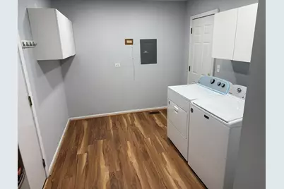 2231 Wentworth Court, Naperville, IL 60565 - Photo 15