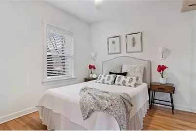 3805 W Roscoe Street #1E, Chicago, IL 60618 - Photo 11