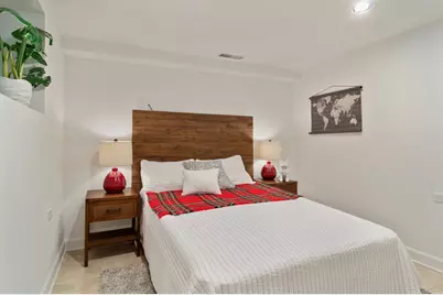 3805 W Roscoe Street #1E, Chicago, IL 60618 - Photo 17