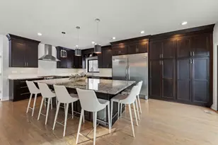 5335 Blodgett Ave, Downers Grove, IL 60515 - Photo 3