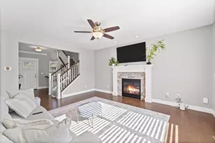 205 Gailardio St, Savoy, IL 61874 - Photo 9