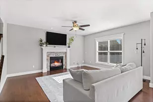 205 Gailardio St, Savoy, IL 61874 - Photo 7