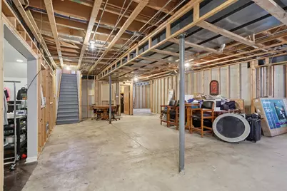 1237 W Parliament Street, Crete, IL 60417 - Photo 39