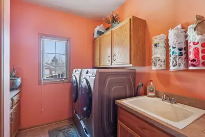 1237 W Parliament Street, Crete, IL 60417 - Photo 25