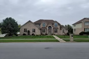 1237 W Parliament St, Crete, IL 60417 - Photo 1