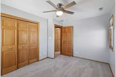 1237 W Parliament Street, Crete, IL 60417 - Photo 37