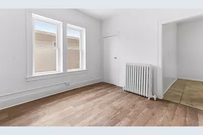 136 S Butrick Street, Waukegan, IL 60085 - Photo 7