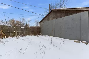 136 S Butrick St, Waukegan, IL 60085 - Photo 25