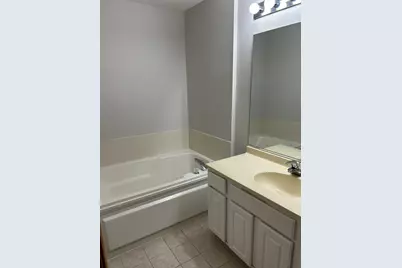 761 Dillon Court, Grayslake, IL 60030 - Photo 5