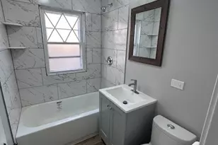 5136 S Luna Ave, Chicago, IL 60638 - Photo 9