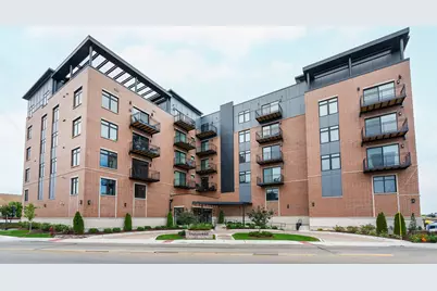 546 Green Bay Road #305, Highwood, IL 60040 - Photo 1