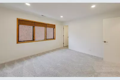 1209 E Davis Street E #3, Arlington Heights, IL 60005 - Photo 13