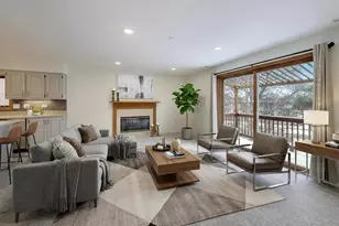 1209 E Davis Street E, Arlington Heights, IL 60005 - Photo 3