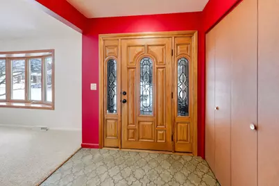 2011 E Robinhood Lane, Arlington Heights, IL 60004 - Photo 3