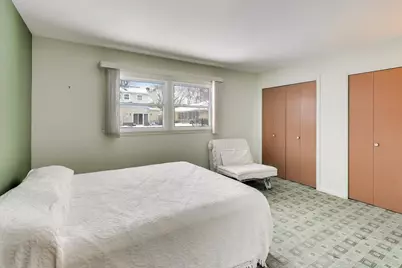 2011 E Robinhood Lane, Arlington Heights, IL 60004 - Photo 25