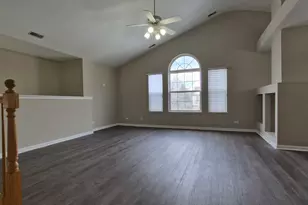 2850 Stonewater Dr, Naperville, IL 60564 - Photo 7