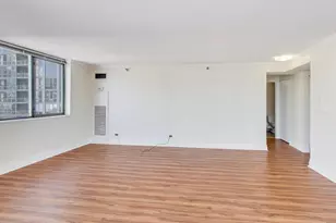 33 W Delaware Pl, Chicago, IL 60610 - Photo 9