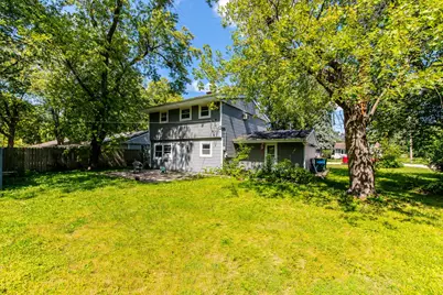 201 Oakwood Drive, Shorewood, IL 60404 - Photo 5