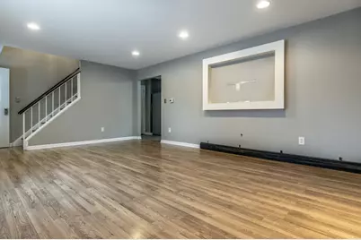 201 Oakwood Drive, Shorewood, IL 60404 - Photo 9