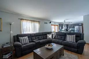 5875 Constitution Ave, Gurnee, IL 60031 - Photo 9