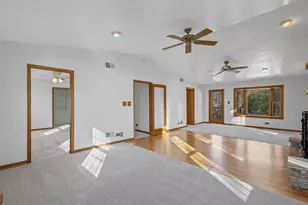 1323 S Roselle Rd, Schaumburg, IL 60193 - Photo 35