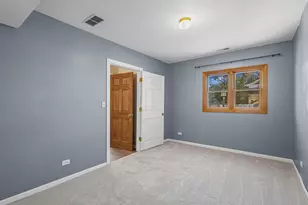 1323 S Roselle Rd, Schaumburg, IL 60193 - Photo 21