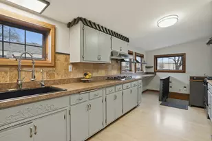 2220 139th St, Blue Island, IL 60406 - Photo 3