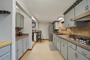 2220 139th St, Blue Island, IL 60406 - Photo 7