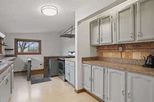 2220 139th St, Blue Island, IL 60406 - Photo 5