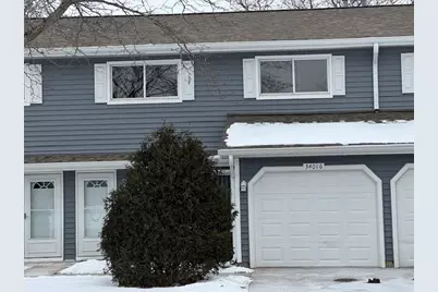 34016 N White Oak Lane #34016, Gurnee, IL 60031 - Photo 1