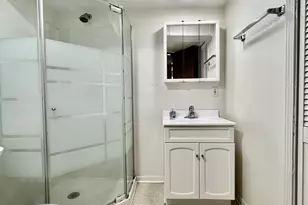 9707 S Harding Ave, Evergreen Park, IL 60805 - Photo 11