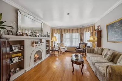 928 W 35th Street, Chicago, IL 60609 - Photo 3