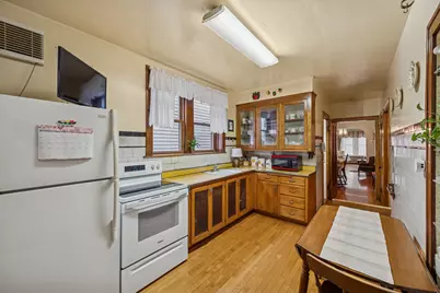 928 W 35th Street, Chicago, IL 60609 - Photo 7