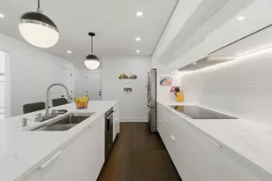 40W412 Winchester Way, Saint Charles, IL 60175 - Photo 9