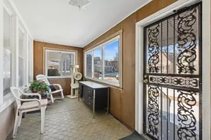 5207 N Ludlam Ave, Chicago, IL 60630 - Photo 3