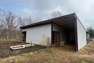 9576 State Rte 161 Ext, Iuka, IL 62849 - Photo 17