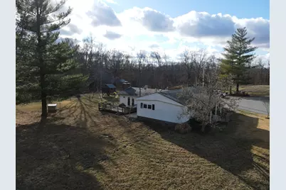 9576 State Route 161 Extension, Iuka, IL 62849 - Photo 35