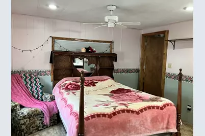 9576 State Route 161 Extension, Iuka, IL 62849 - Photo 7