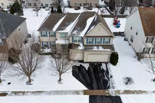 569 Blazing Star Dr, Lake Villa, IL 60046 - Photo 3