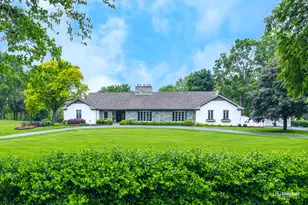 404 Caesar Dr, Barrington Hills, IL 60010 - Photo 1