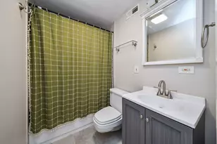 34W928 N James Dr, Saint Charles, IL 60174 - Photo 9