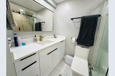 88 W Schiller Street #1105L, Chicago, IL 60610 - Photo 11