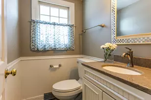 533 N Beck Rd, Lindenhurst, IL 60046 - Photo 11