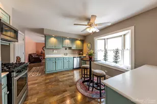 533 N Beck Rd, Lindenhurst, IL 60046 - Photo 7