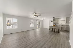 14331 Capital Dr, Plainfield, IL 60544 - Photo 5