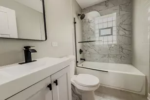 9318 S Peoria St, Chicago, IL 60620 - Photo 9