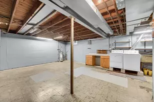 7050 N Keating Ave, Lincolnwood, IL 60712 - Photo 17