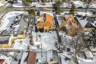 7050 N Keating Ave, Lincolnwood, IL 60712 - Photo 25