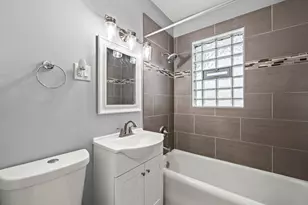 7535 W 61st St, Summit, IL 60501 - Photo 15